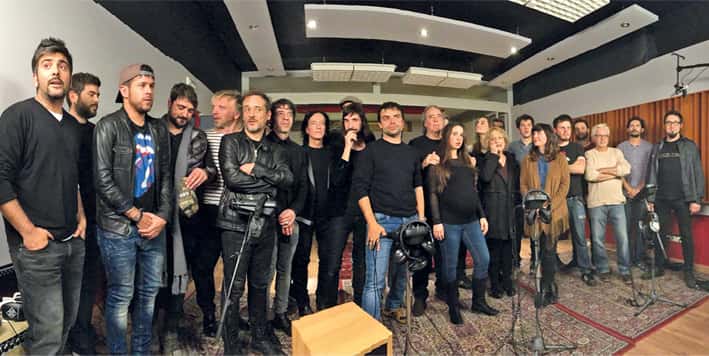 Cantants i grups responen a la crida de 'Casa notra, casa vostra' enregistrant una versió solidària de 'Mediterráneo' de Serrat