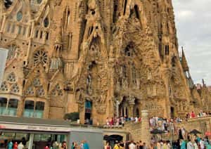 Zona turística Sagrada Família, entrevista a: Amor García